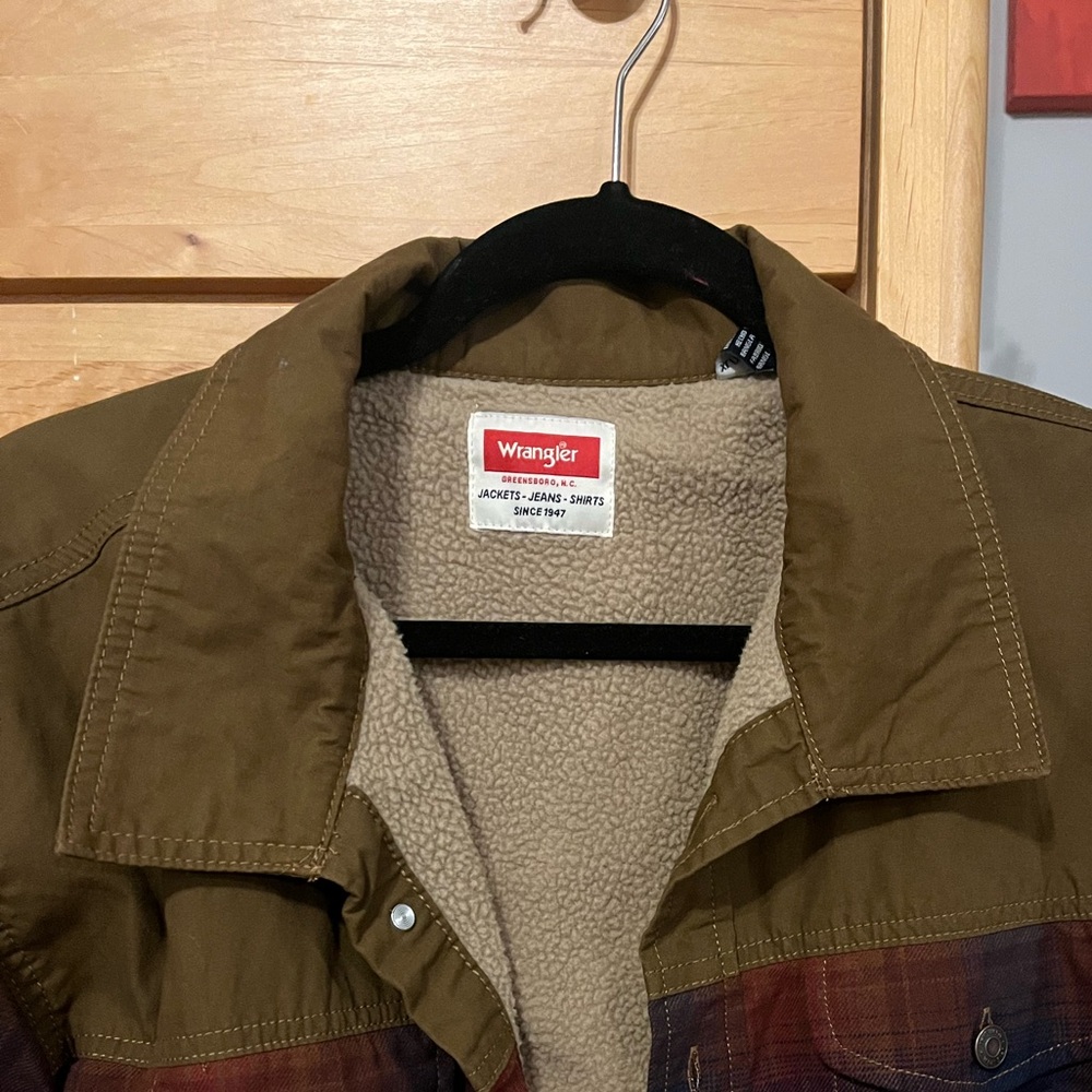 Wrangler button up jacket - image 3